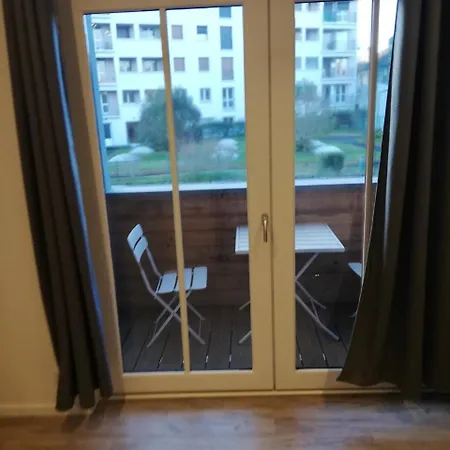 Centre Ville 50 M2.. Parking *